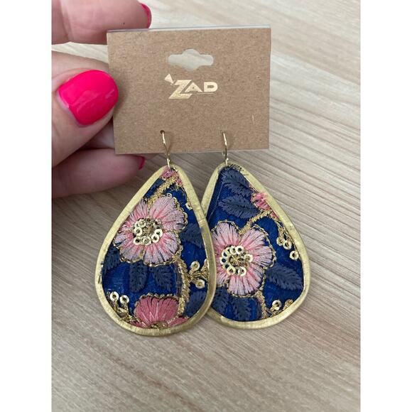 Light Pink Flower Embroidery Cuff Bracelet - Picture 1 of 3